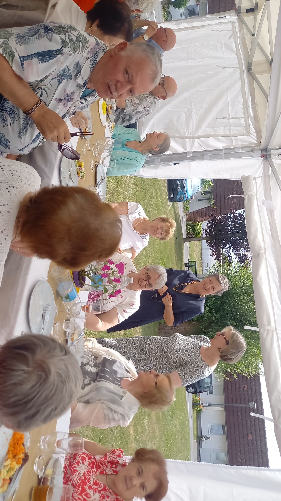 Repas d'anniversaire pour les ainés de la Résidence Autonomie