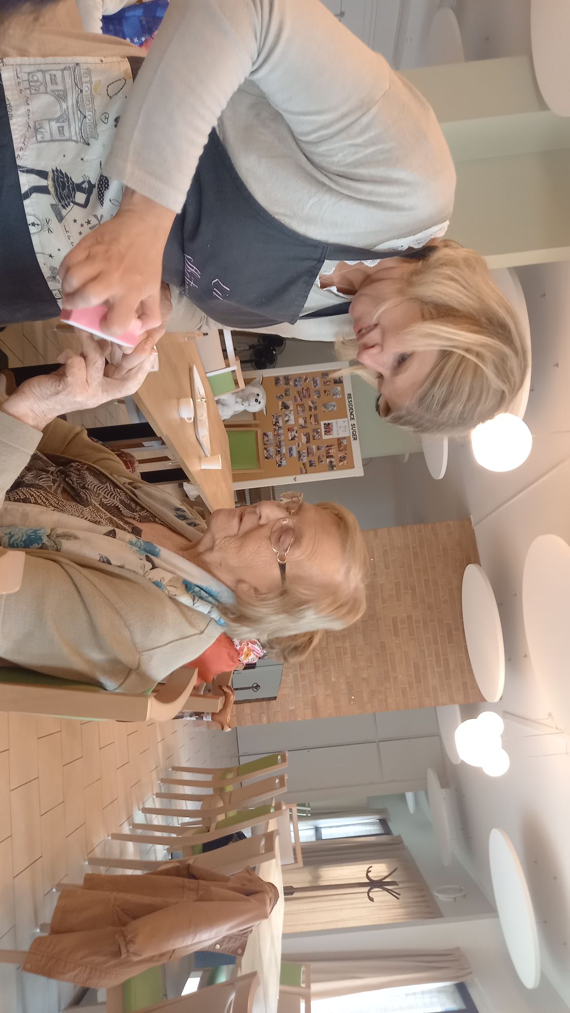 Image présentation Des ateliers d'esthétique à la Résidence Autonomie SUGER